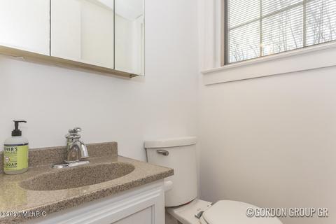 6030 Buttonwood Ct SE, Ada, MI 49301 photo 29