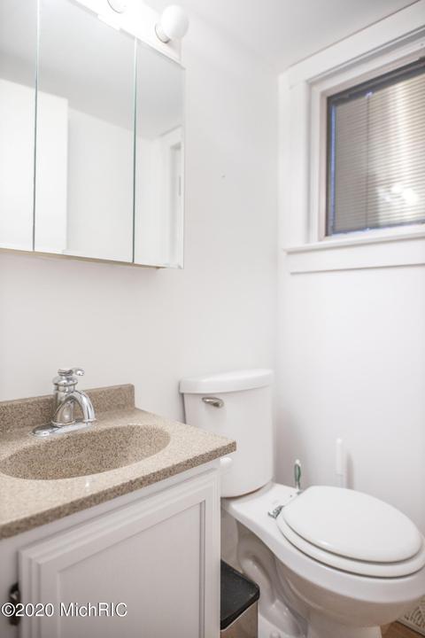 6030 Buttonwood Ct SE, Ada, MI 49301 photo 25