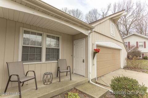 6030 Buttonwood Ct SE, Ada, MI 49301 photo 5