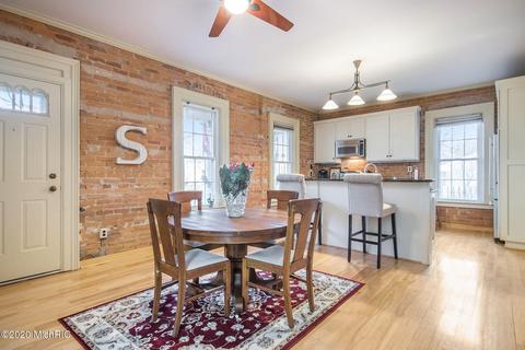 671 W Bridge St, Plainwell, MI 49080 photo 9