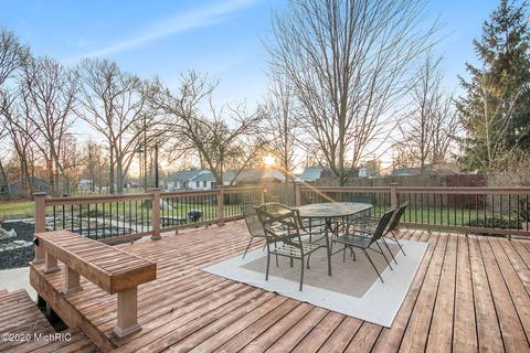671 W Bridge St, Plainwell, MI 49080 photo 28