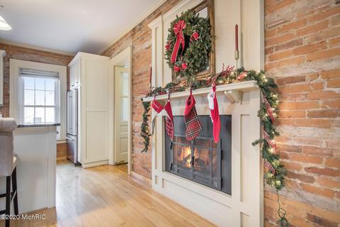 671 W Bridge St, Plainwell, MI 49080 photo 11