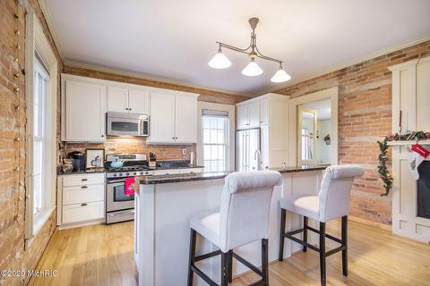 671 W Bridge St, Plainwell, MI 49080 photo 12