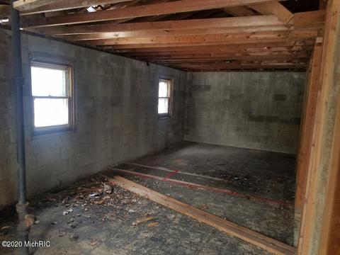 9536 S Ionia Rd, Bellevue, MI 49021 photo 6