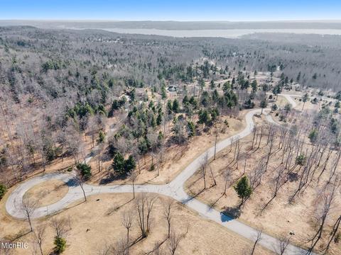 Ceylon Drive #( 5), Onekama, MI 49675