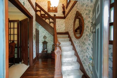 524 N Marshall Ave, Marshall, MI 49068 photo 4