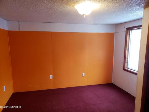 5134 E Loop Rd, Hesperia, MI 49421 photo 12