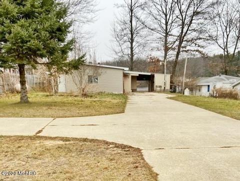 5134 E Loop Rd, Hesperia, MI 49421 photo 1
