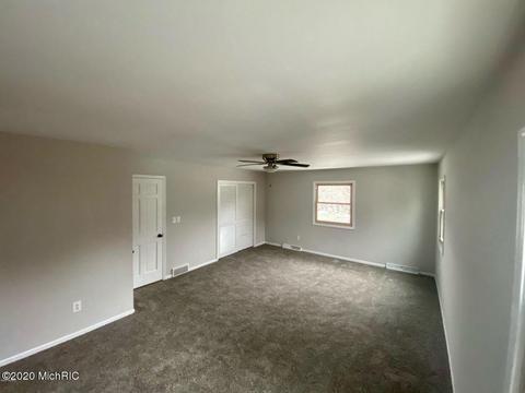 515 Edgeworthe Dr SE, Ada, MI 49301 photo 11