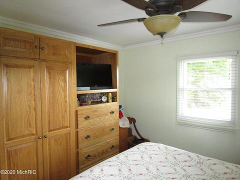 137 S Centennial, Coldwater, MI 49036 photo 23