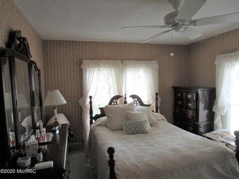 137 S Centennial, Coldwater, MI 49036 photo 17