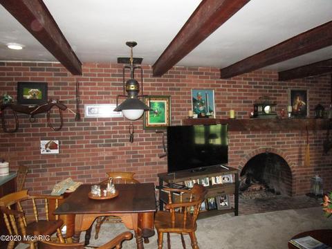137 S Centennial, Coldwater, MI 49036 photo 8