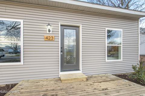 423 Hambrook St, Belding, MI 48809 photo 3