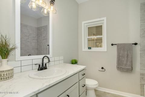423 Hambrook St, Belding, MI 48809 photo 11