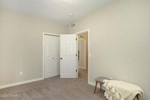 423 Hambrook St, Belding, MI 48809 photo 15