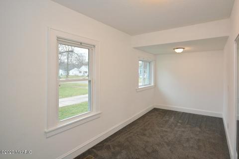427 Keyes Dr, Parchment, MI 49004 photo 7