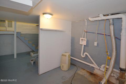 427 Keyes Dr, Parchment, MI 49004 photo 13