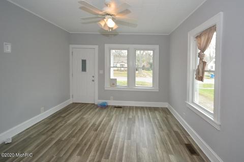 427 Keyes Dr, Parchment, MI 49004 photo 3