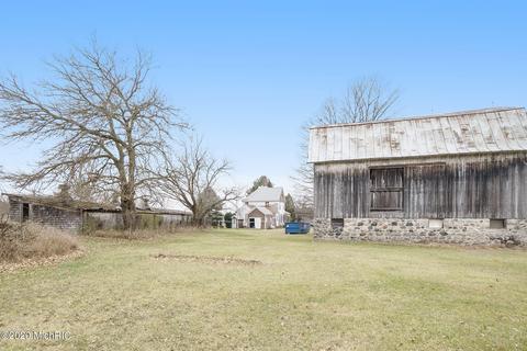 8335 Marsh Rd, Plainwell, MI 49080 photo 28