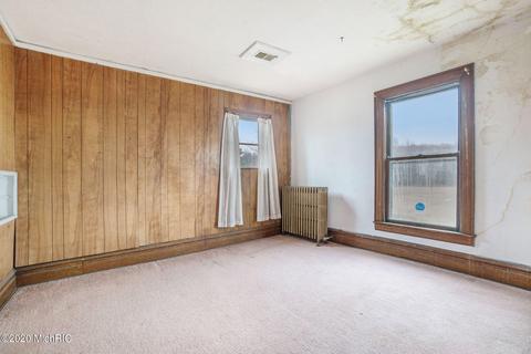 8335 Marsh Rd, Plainwell, MI 49080 photo 5