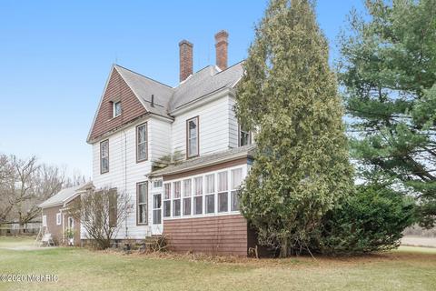 8335 Marsh Rd, Plainwell, MI 49080 photo 1
