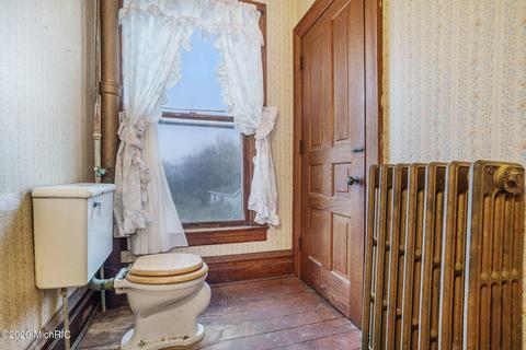 8335 Marsh Rd, Plainwell, MI 49080 photo 9
