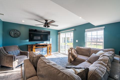 452 Waters End Ct, Valparaiso, IN 46383 photo 13
