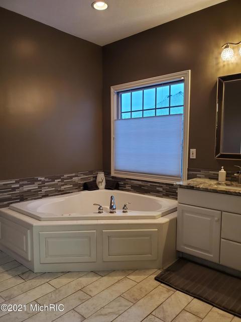 1440 Sanborn Dr, Dewitt, MI 48820 photo 24