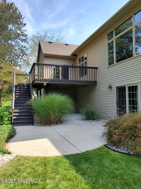 1440 Sanborn Dr, Dewitt, MI 48820 photo 3