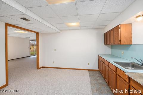 3700 Loftus Rd, Freeport, MI 49325 photo 23