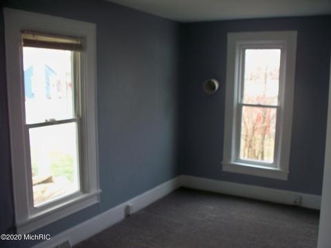342 E Bridge St, Lyons, MI 48851 photo 10