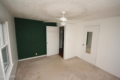 7836 N 40th St, Augusta, MI 49012 photo 12
