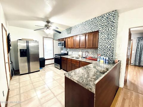 96 Daugherty St, Coldwater, MI 49036 photo 5