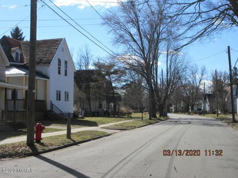 87 Jackson St, Coldwater, MI 49036 photo 4