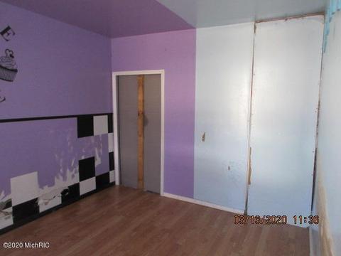 87 Jackson St, Coldwater, MI 49036 photo 9