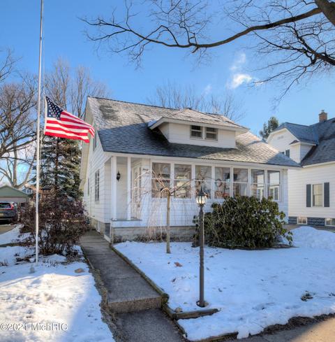 35 Taft St, Zeeland, MI 49464 photo 7