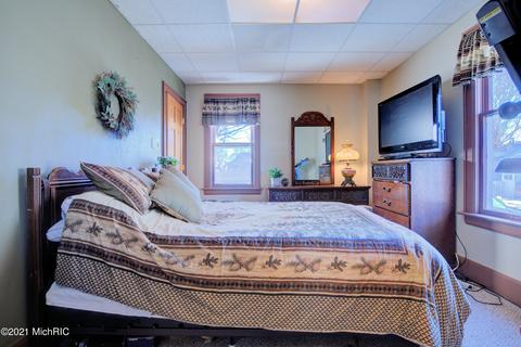 35 Taft St, Zeeland, MI 49464 photo 33