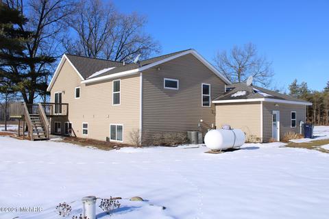 3262 138th Ave, Hamilton, MI 49419 photo 11
