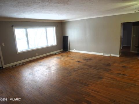 1508 142nd Ave, Dorr, MI 49323 photo 5