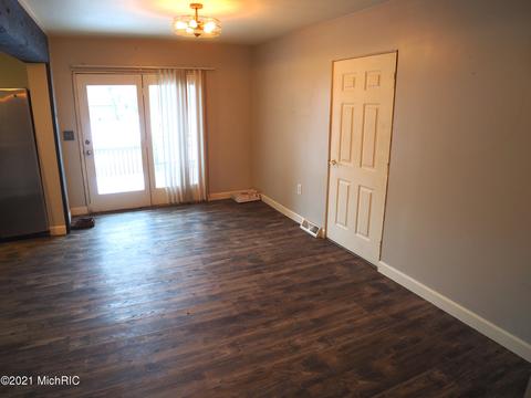 1508 142nd Ave, Dorr, MI 49323 photo 3