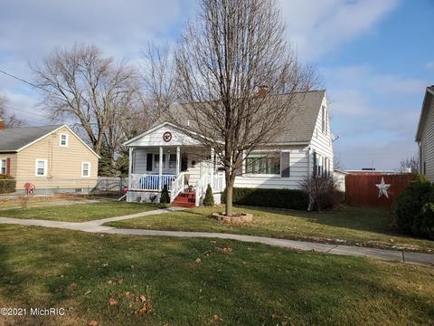 1007 State St, Adrian, MI 49221 photo 3