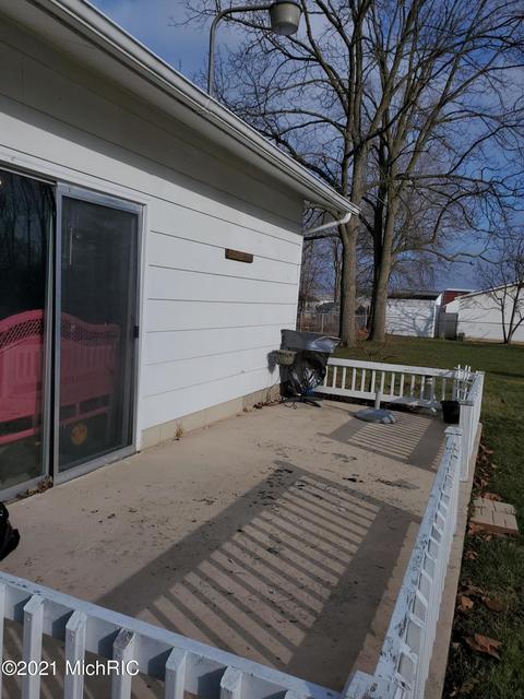1007 State St, Adrian, MI 49221 photo 8