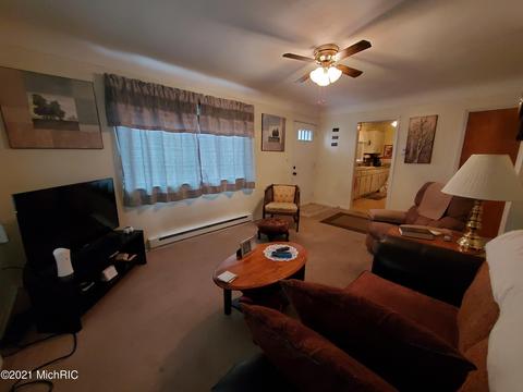1007 State St, Adrian, MI 49221 photo 11