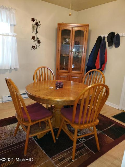 1007 State St, Adrian, MI 49221 photo 14