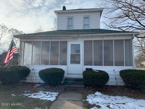 237 Winona St, Bronson, MI 49028 photo 2