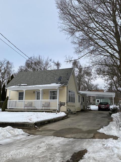 710 W May St, Belding, MI 48809 photo 5