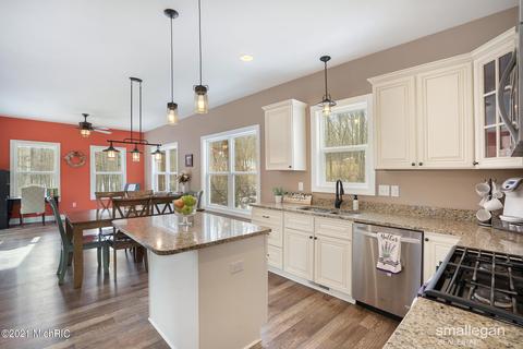 4519 Amazon Dr, Lowell, MI 49331 photo 8