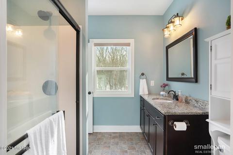 4519 Amazon Dr, Lowell, MI 49331 photo 4