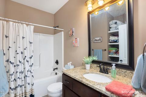 4519 Amazon Dr, Lowell, MI 49331 photo 13
