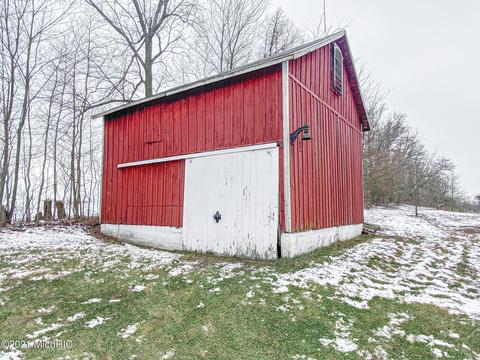 62980 Dailey Rd, Cassopolis, MI 49031 photo 13